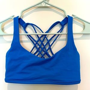 Lululemon size 6 free to be wild sports bra